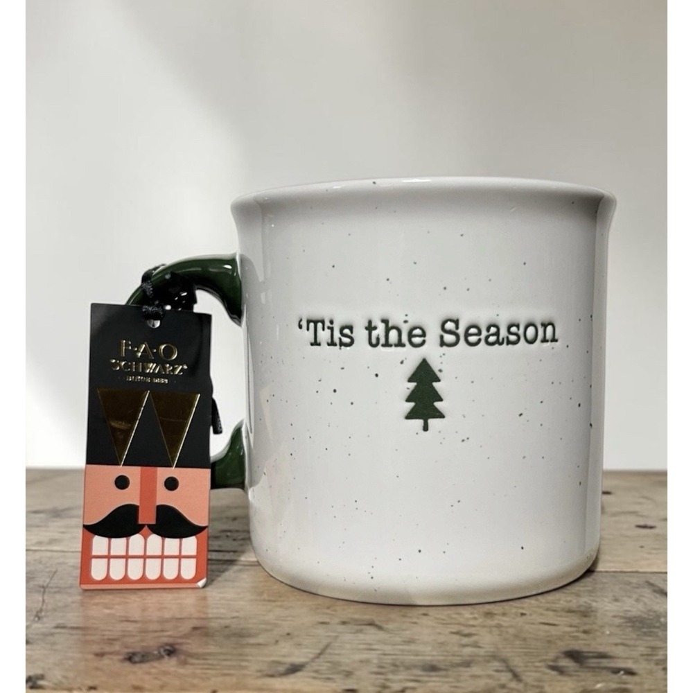 FAO SCHWARZ 'Tis The Season Christmas Mug 20 oz Tree Holiday Coffee Cup NWT